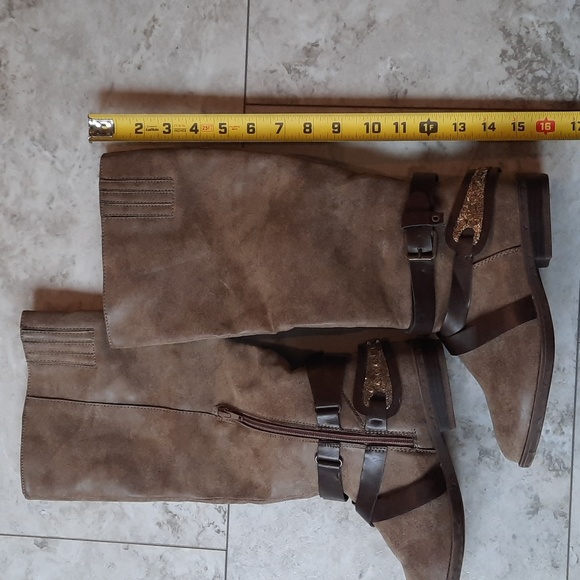 Woman's Boots size 6/Child Size 4 - Isadora by RAMPAGE - Picture 1 of 2
